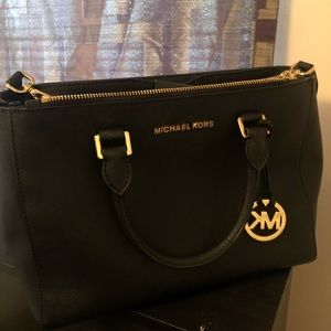 MICHEAL KORS HANDBAG